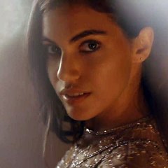 أظهري قوّة أنوثتك مع عطر ROBERTO CAVALLI FLORENCE AMBER