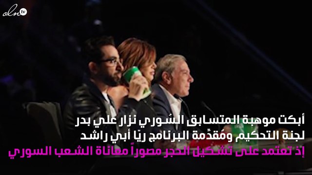 مُتسابِق يبكي على مسرح غوت تالنت .. وحلمي يُقبِّل رأسه لإبداعه!