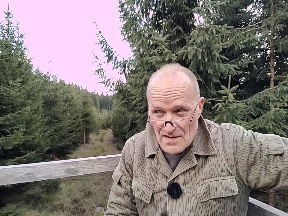 Die okkulte Invasion (Dave Hunt) - Teil 2/1 - 'Die Rolle der Evolutionstheorie'