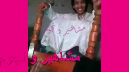 بالفيديو: عروس مغربية تخرج عن المألوف