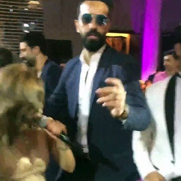 شاهدي رنا سماحة تُغنّي وترقص مهرجانات