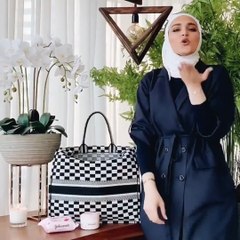 بالفيديو: مستحضران داخل حقيبة دلال الدوب