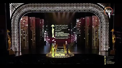 شاهدي.. لحظة بكاء حسن حسني في مهرجان القاهرة السينمائي