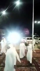 بالفيديو عريس يستقل شاحنة كبيرة في حفل زفافه بالسعودية