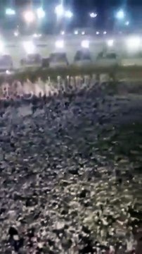 توقف الحركة في صحن الكعبة من شدة الزحام في مشهد نادر الحدوث ليلة 27 رمضان