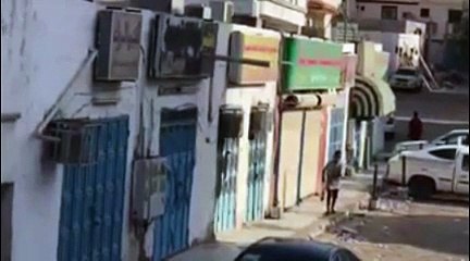 القبض على بعض اللصوص قبل سرقة أحدى المحلات بجدة