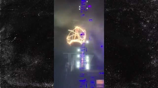 بالفيديو.. عطل فنّي يضع تايلور سويفت في موقف محرِج على المسرح