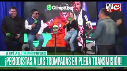¡Periodistas se agarraron a las piñas en plena transmisión en vivo!