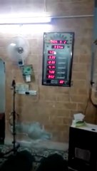 لهذا السبب أكمل إمام مسجد صلاوة التراويح وحيداً
