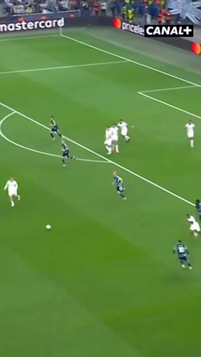 🔥 Quel match au Vélodrome !L’OM écrase l’Ajax 4-0 avec une performance qui restera dans les mémoires. 🏟️C’est la première victoire de Marseille en Ligue des Champions depuis octobre 2022.  ￼