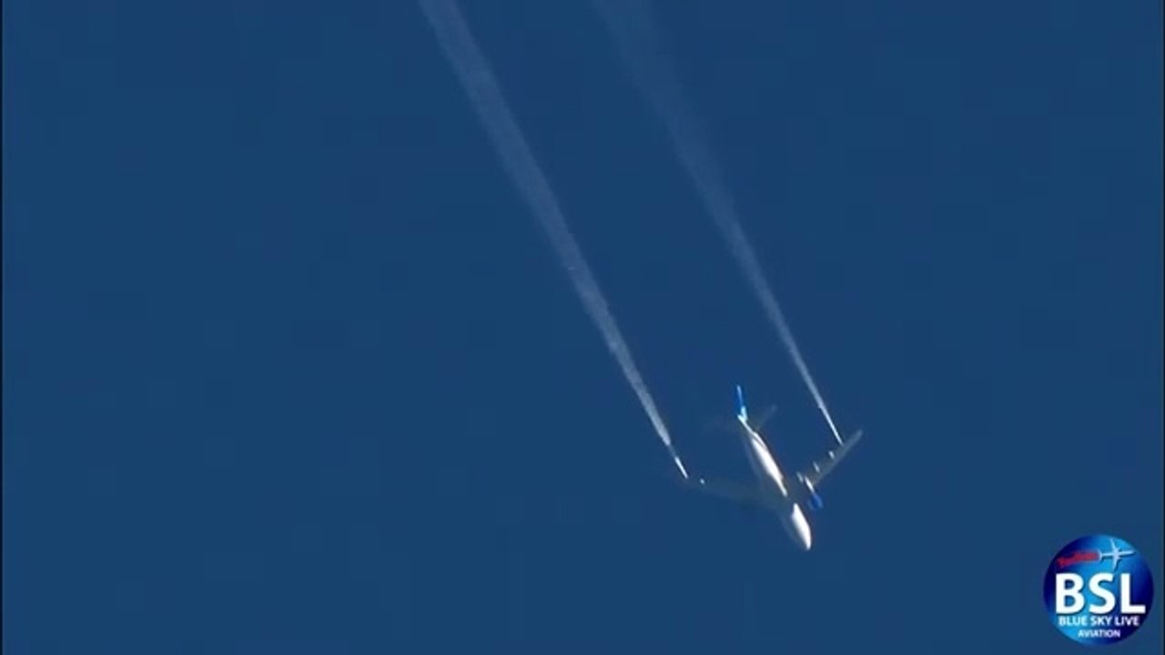 Plane returns to Heathrow Airport