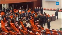 DEM Partililer Bahçeli ile selamlaştı, İyi Parti lideri Dervişoğlu, selam vermeden yerine oturdu