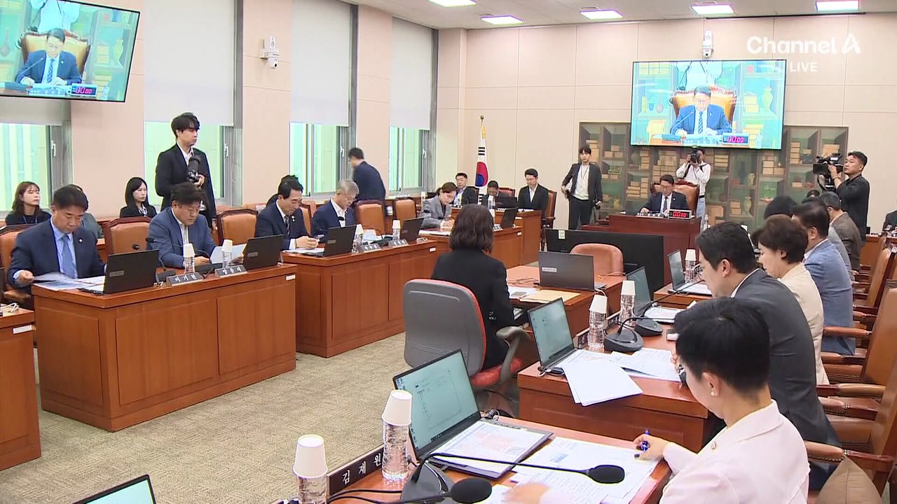 [단독]민주당, 출국세 최대 2만 원 검토…항공료 오른다
