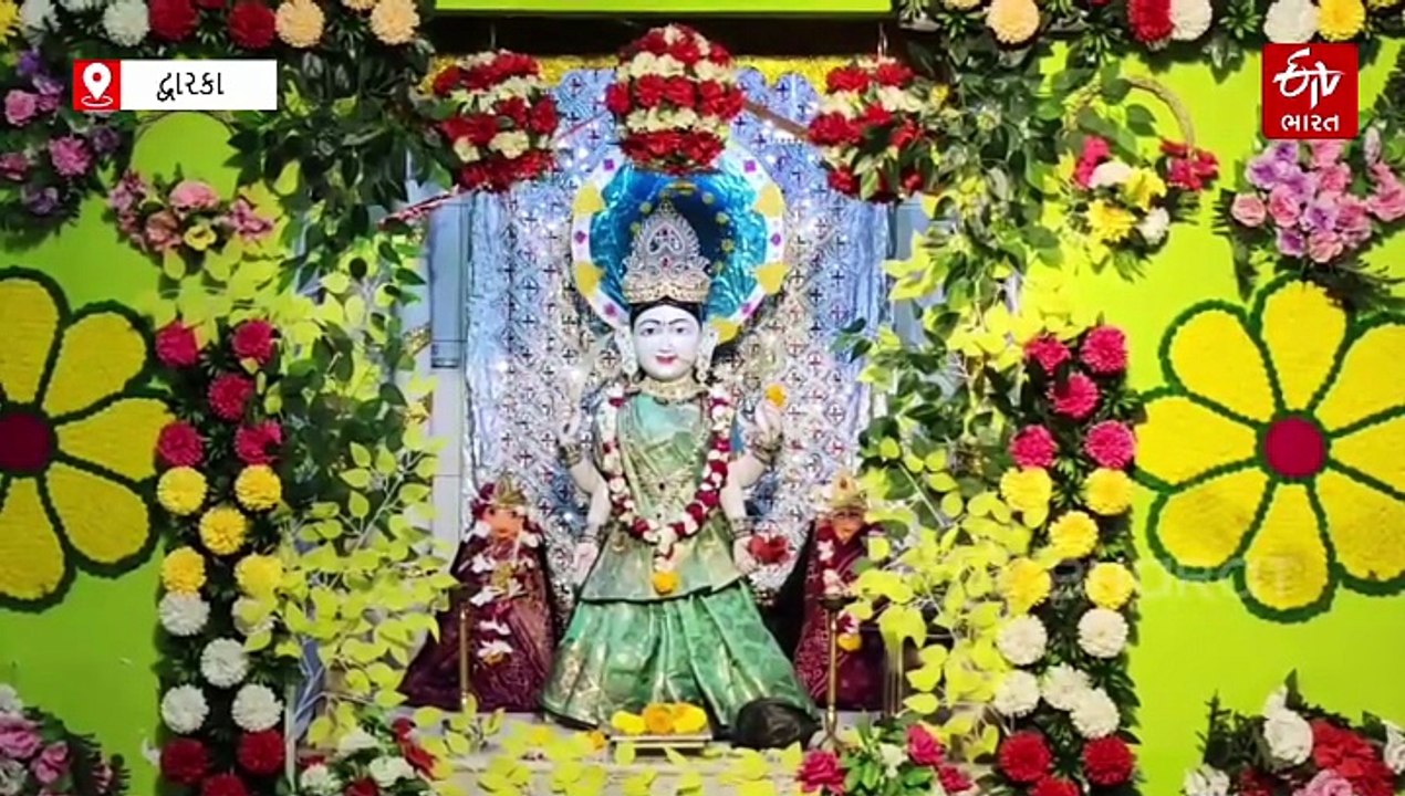 દ્વારકામાં સવા સો વર્ષ જૂની પ્રાચીન ગરબી, યુવાન...