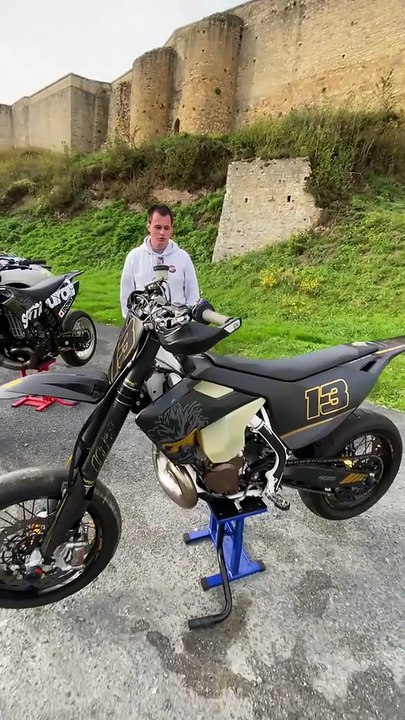 Pourquoi il rachète les motos des stars ?