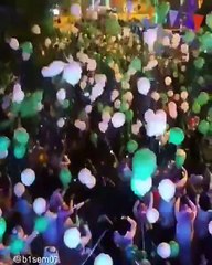 مئات البالونات تملأ سماء المملكة في وقت واحد.. شاهدي الفيديو