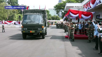 Kemhan Serahkan Jutaan Obat ke Koperasi Merah Putih dan Multivitamin untuk Dapur MBG