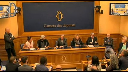 Flotilla, Delia: "Sensazione di abbandono dalla nave militare Alpino"