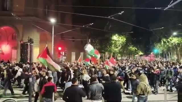 Firenze, la manifestazione dopo il blocco della Flotilla: centinaia in piazza, viali bloccati