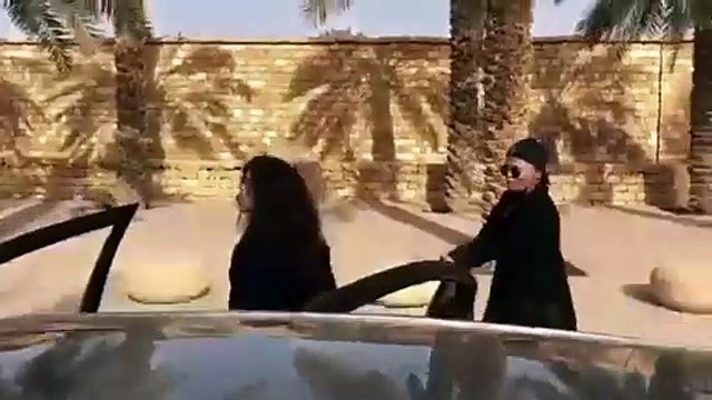 بالفيديو فتاة ترقص في الشارع بالسعودية بسبب تحدي رقصة كيكي