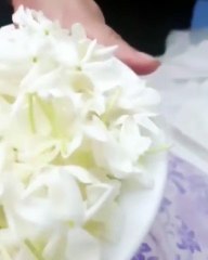 لطيفة تهدي والدتها هذه الأغنية