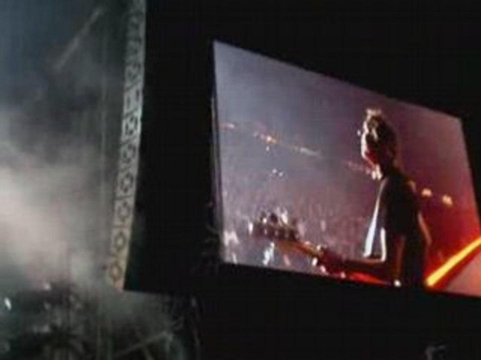 Roger Waters - Happiest Days & Another Brick (ptII)