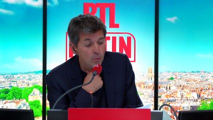 Depuis le 7 octobre 2023, Arthur ne rigole plus du tout : l'animateur publie "J'ai perdu un bédouin à Paris"
