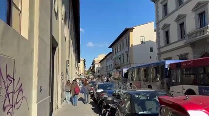 Firenze, studenti del Michelangiolo e del Castelnuovo bloccano la circolazione dei bus