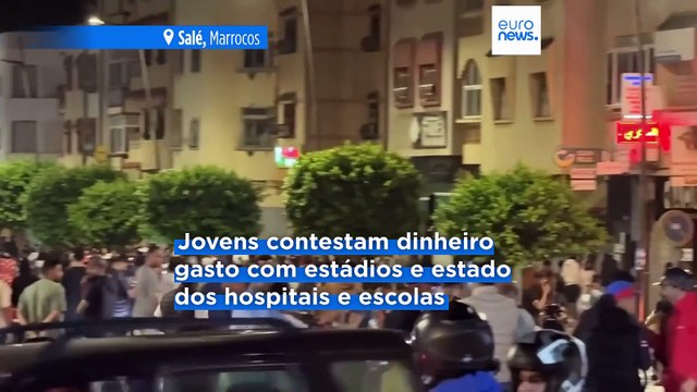 Jovens marroquinos exigem menos estádios e mais hospitais