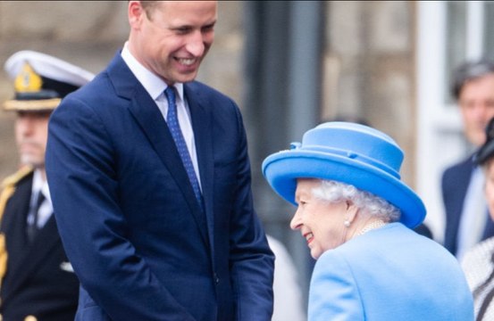 Príncipe William relembra com emoção a falta que sente da rainha Elizabeth II e do príncipe Philip