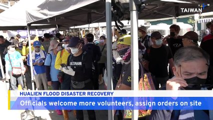 Flooded Hualien Town Keeps Order as More Cleanup Volunteers Pitch In