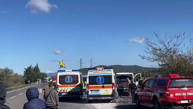 Tragico incidente a Grosseto, tre morti nello scontro tra un furgone e un camion