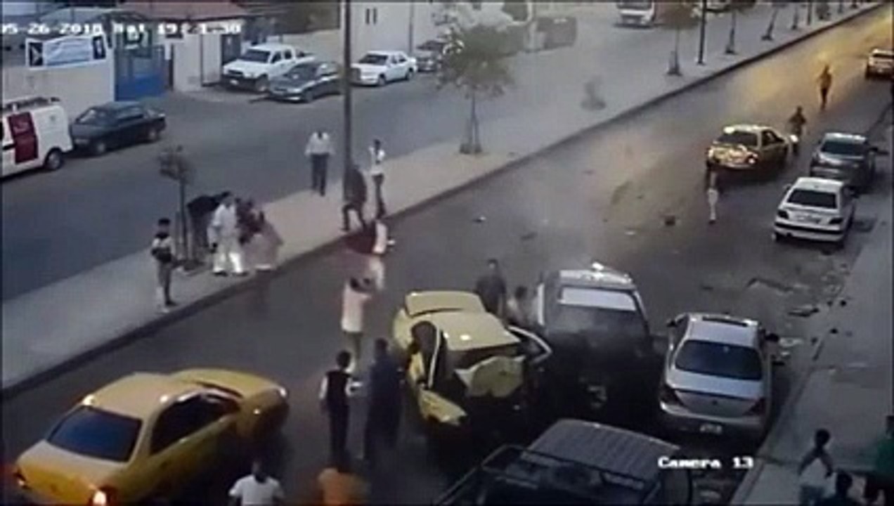 حادث سير مروع بسبب سيارة شرطة ويتسبب في وفاة شخصين