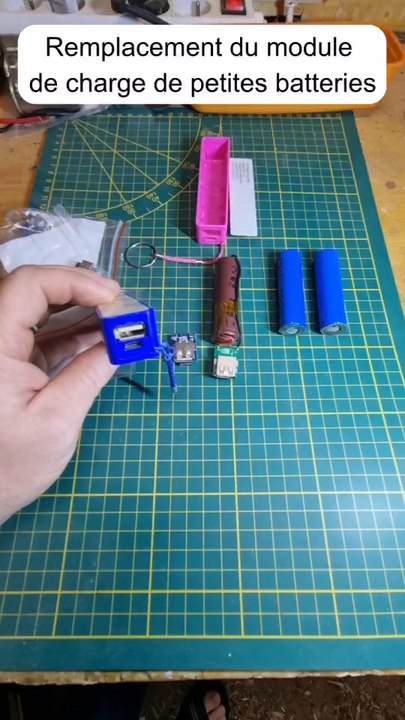 Remplacement du module de charge et décharge de de petites batteries