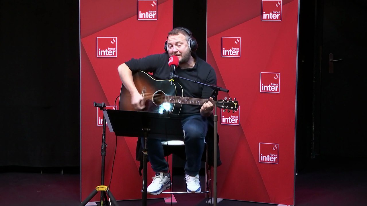 Fan de Mélanie Doutey et Camille Razat  - La drôle d'humeur d'Oldelaf