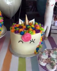 بالفيديو: سيُبهِركِ حفل "اليونيكورن" لابنة كيم كاردشيان