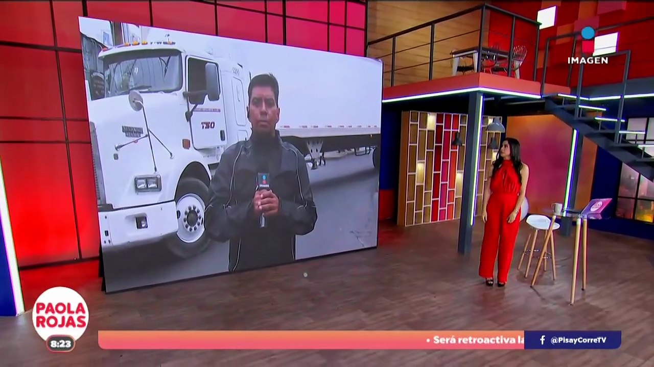 Tráiler cargado con llantas queda atorado en Iztapalapa  | DPC con Paola Rojas