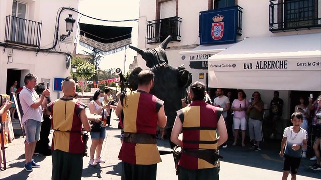 Escalona vela armas antes de estrenarse como campo de batalla en las IV Jornadas Medievales