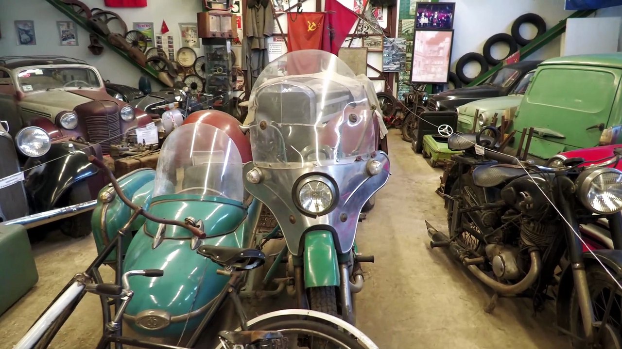 [RU] Moscow: Walking Tour [Harley-Davidson WLA 42 at the Lomakov Museum / Panasonic HC-X1600]