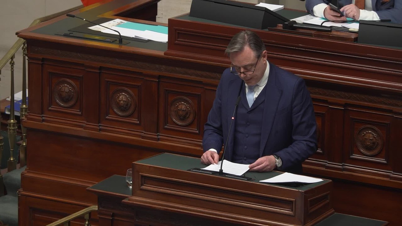 Budget : "Le voyage qui nous attend n'a rien d'une promenade de santé mais est plutôt de l'ordre d'un col hors catégorie"