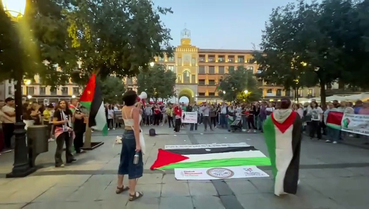 “Boicot, boicot a Israel”, claman en Toledo cientos de manifestantes que piden la liberación de la flotilla