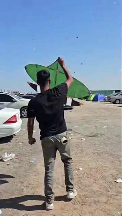 Moye Moye Ho Gaya 🤣🤣🤣 رنگ بازی سے بہتر ہے پتنگ بازی 💯❤️✨  #alainkiteclub #uaealainkiteclub #germany #basant2024 #Basant2025 #viralreelsfb #reelsfb ##fashionstylechallenge #highlightseveryonefollowers2025