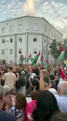 Concentración en apoyo a la Global Sumud Flotilla y a Palestina en Santa Cruz de Tenerife. / ÁLVARO OLIVER