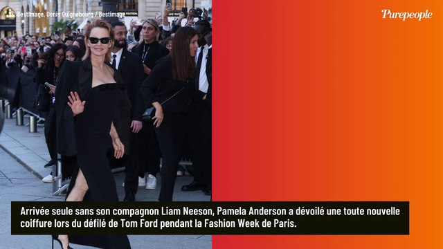 Pamela Anderson rousse : En robe à gros noeud satiné, elle rayonne face à Lou Doillon en robe peignoir et Kylie Jenner au défilé Tom Ford