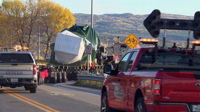 CH 02 Oct TOPO Transport eoliennes quai La Malbaie WEB