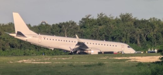 ext-Avión aterriza de emergencia en el aeropuerto de Santo Domingo-021025