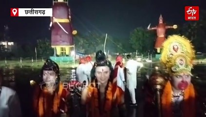 भारी बारिश के बीच किसी तरह हुआ भीगे हुए रावण का दहन