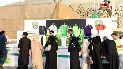 بالفيديو والصور دخول العوائل استاد الملك فهد لحضور مباراة الهلال والاتحاد