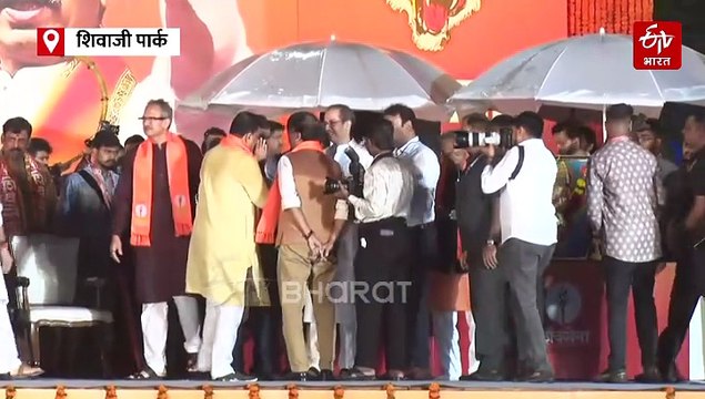 मोदी-फडणवीसांवर टीका, भाजपा-आरएसएसचं हिंदुत्व ते राज्यातील ओला दुष्काळ... उद्धव ठाकरे यांच्या भाषणातील महत्वाचे मुद्दे