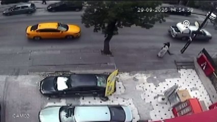 Ankara'da ambulansın çarptığı kadın hayatını kaybetti